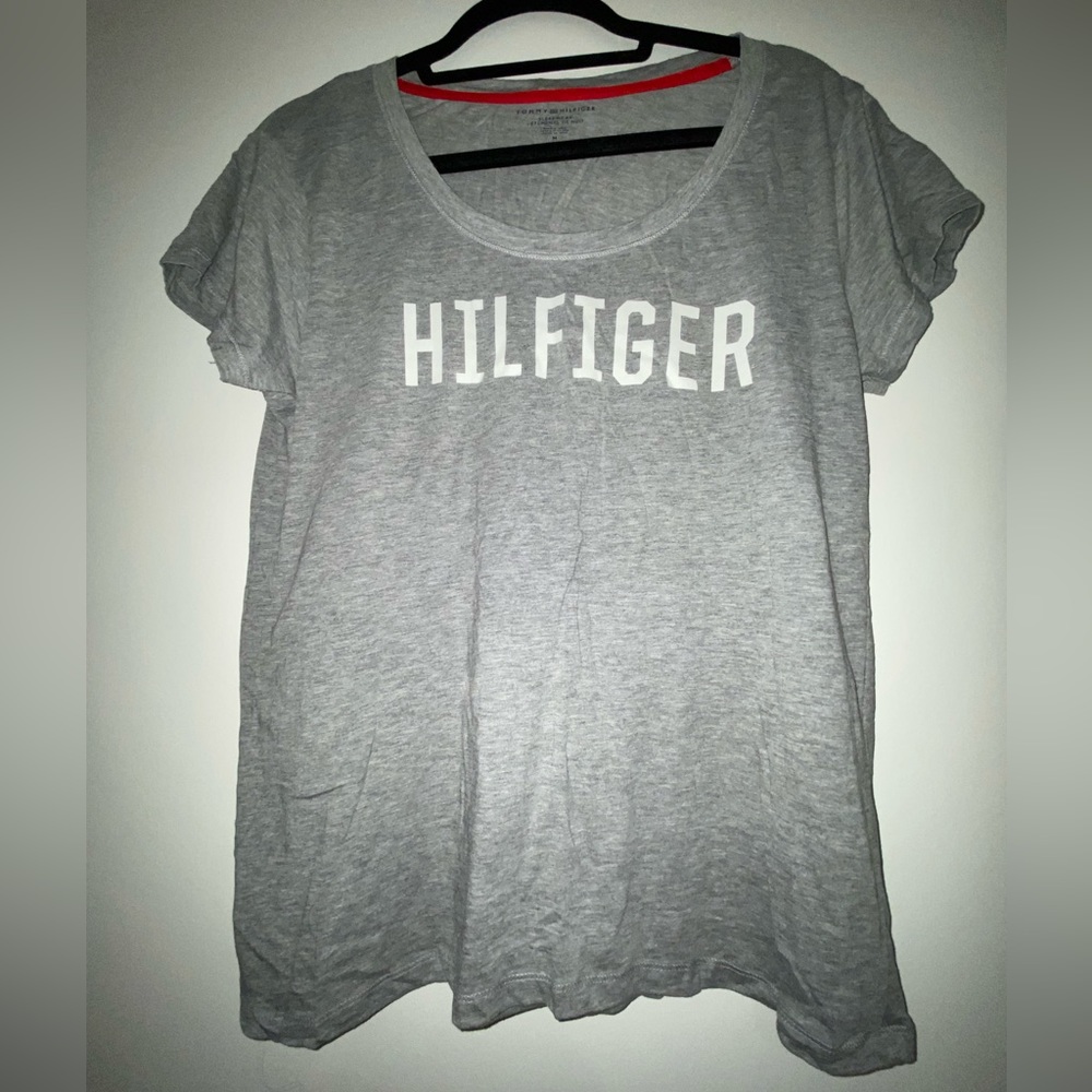 Tommy Hilfiger gray shirt sleeve top
